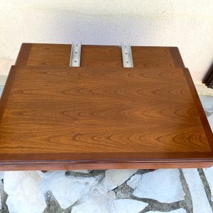 โต๊ะวางทีวีเหรียญทองปี1977commode