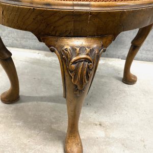 สตูล-เก้าอี้เปียโนผ้าปัก ขาชิปเปนเดล