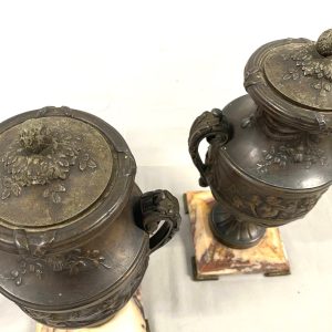 แจกันพิวเตอร์ฐานหินอ่อนคู่