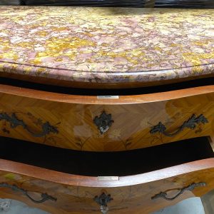 คอมโมดอินเลด์ท็อปหินcommode