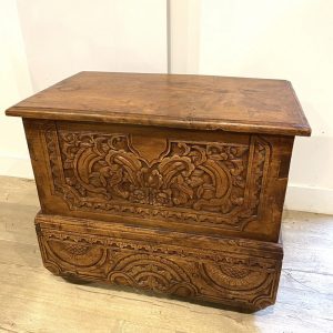 กล่องม้านั่งไม้แกะสลักนั่งใส่รองเท้ามีล้อ