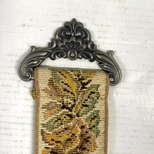 เหรียญดีบุกแขวนประดับมีเข็มขัดแขวน14cm.