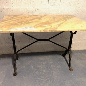 โต๊ะขาเหล็กหล่ออิตาลีท็อปหินอ่อน