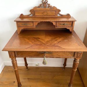 โต๊ะทำการบ้านเด็กมือสองฝรั่งเศส