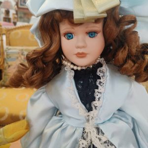 ตุ๊กตาบาร์บี้เซรามิกชุดสีฟ้าอ่อน